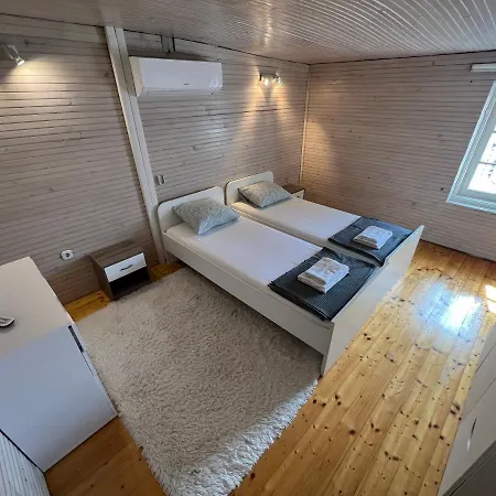 3 Bedroom House Holiday home Pag Town